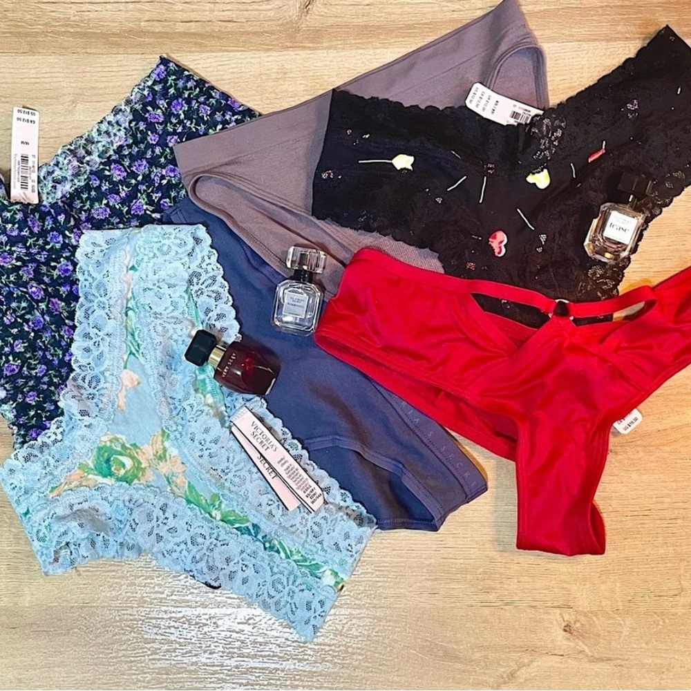 *Custom Bundle* 4 Pairs Victoria's Secret Panties NWT Size XS